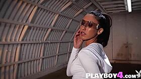 Stunning latin girl deisy leon showing amazing body after hot striptease