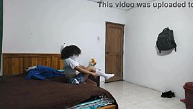 Madura Irresistible Desfile De Encanto Y Sensualidad En Falda Sexy