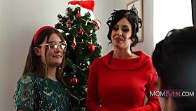 Daisy Fuentes explores sextoys with sympathy vibes