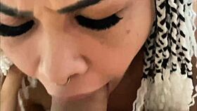 Comendo A Vizinha Escondido