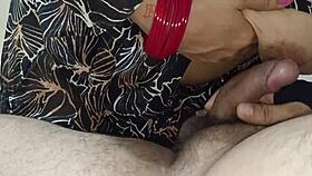 Indian Desi Bhabhi's Blowjob With Cumshot