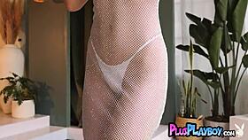 Sexy Small 18+ Tits Babe Hope Heaven Exposing Perfect Ass During Striptease