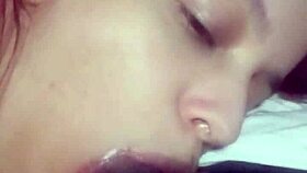 Ele gozou, continuei mamando pau gozado