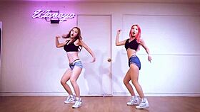 I indulge in the K-pop slut buffet with hardcore PMV scenes