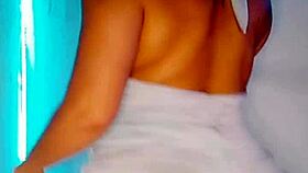 Check Out This Live Ass Shaking Dance