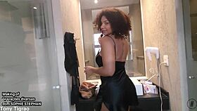 Is Sophie Stephan's Red Scene Deliciously Complete?