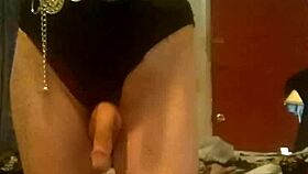 shemale sexy legs rikitgurl69 in nylon leggings