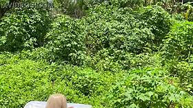 Blonde uses sex toy for anal fun 😏