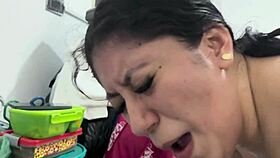 me follo a mi cuñada y esposa por culos