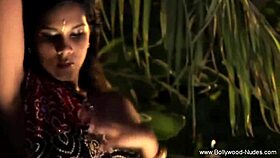 Beautiful Indian Seduce And Dance