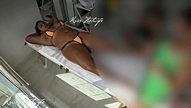 Usei Um Biquíni Todo Socado Na Bucetinha Para Fazer Uma Massagem Deliciosa