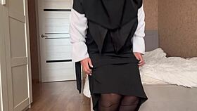 Arab milf consoled her lover with sexy legs in pantyhose