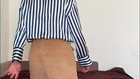 hot sweet babe cassiemua fingers herself with bdsm touch!