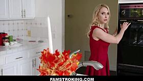 Holiday Fuckfest With Aften Opal Alix Lynx