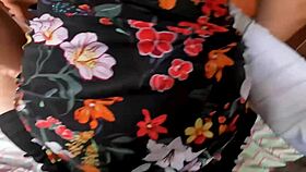 Chica Caliente Con Vestido Sexy Es Follada En La Cabaña Video Real Casero