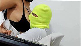 Sex-Addicted Neighbor Makes Me Cum Inside Her Crazy in Bed