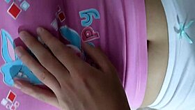 ตามสาวลับๆ เกือบโดนจับได้