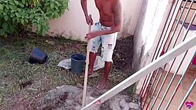 handyman gets paid with ass activity and squirt