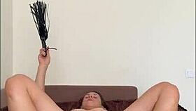 hot sweet babe cassiemua fingers herself with bdsm touch!