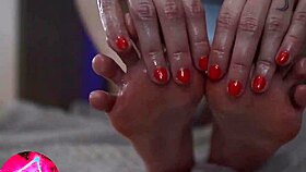 Wow, This Sexy Girl's Feet Are So Close Up and Fetish-Worthy