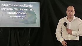 Argentinian head fucks brazilian head in ass