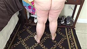 Fat ass bbw milf flashing her juicy wet pussy close up.