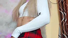 hermosa transexual blanca nieves in crossdressing