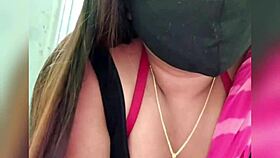 desi indian mom bhabi chats casually