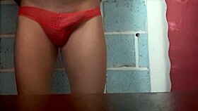 modelando las pantis de mi esposa