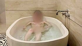 watch this beautiful skinny japanese college student bathing in the bath 😊