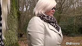 Big tit mature milf gets pussy licked by blonde lesbian 😘