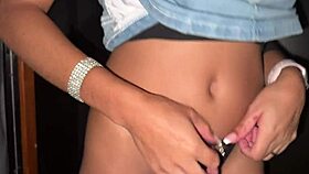 corno dividiu sua mulher 2x na casa de swing