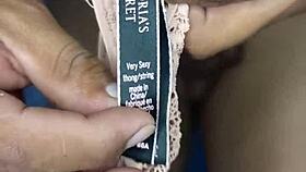 Modelo de panty de vecina baila con dildo y juguetes 😍