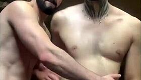 comi um desconhecido que estava batendo uma na trilha with anal slave casting