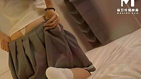 lick my virgin pussy in this group session