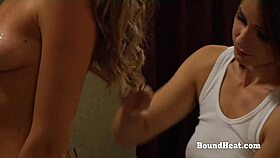 Sensual Naked Lesbian Madame Moans And Enjoys In Hot Massage