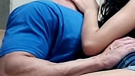 Novinha Giving Kisses To The Muscular Guy