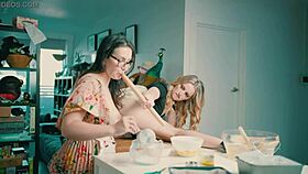 Teaser bake me a cake - watch charlie forde use chasey devil in whatever way she wants 😏