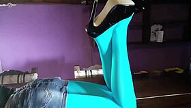 i got this milf with gorgeous legs in pantyhose and heels on the desk, she's so sexy