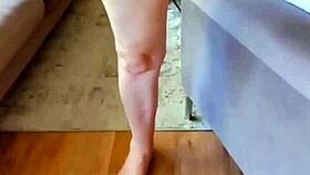 want to see me spreading my huge cunt close up?