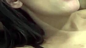 Novinha Giving Kisses To The Muscular Guy