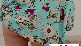 Samantha Intensely Masturbates in Stockings and Feet Fetish