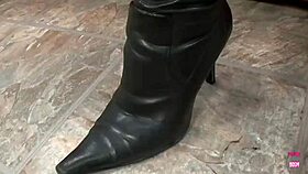 i'm the alluring bombshell jenna james dressing up as a police girl and getting my tits fucked wildly