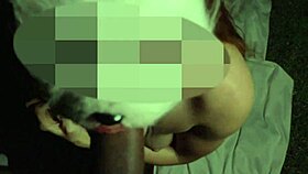 Casada ficou pelada na rua e deu o cu pro estranho no mato 😈