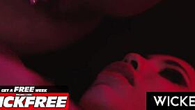 I'm in a hot threesom with blond and brunett