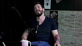 Gosta De Dor No Pau?