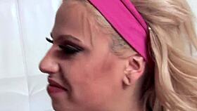 Blonde hottie vyxen fucks her personal trainer