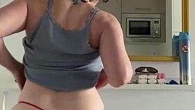 emmitasmile, the milf, enjoys a casual conversation with friends 😊