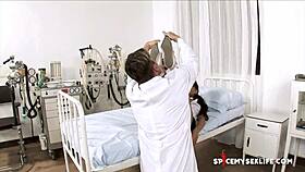 Melanie Memphis craves rough anal in hospital.