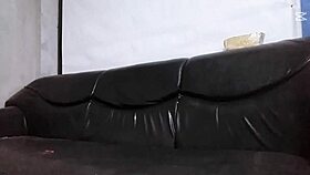 Amateur squirts during masturbation, does it feel good?